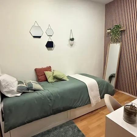 بيت ضيافة Aot - *